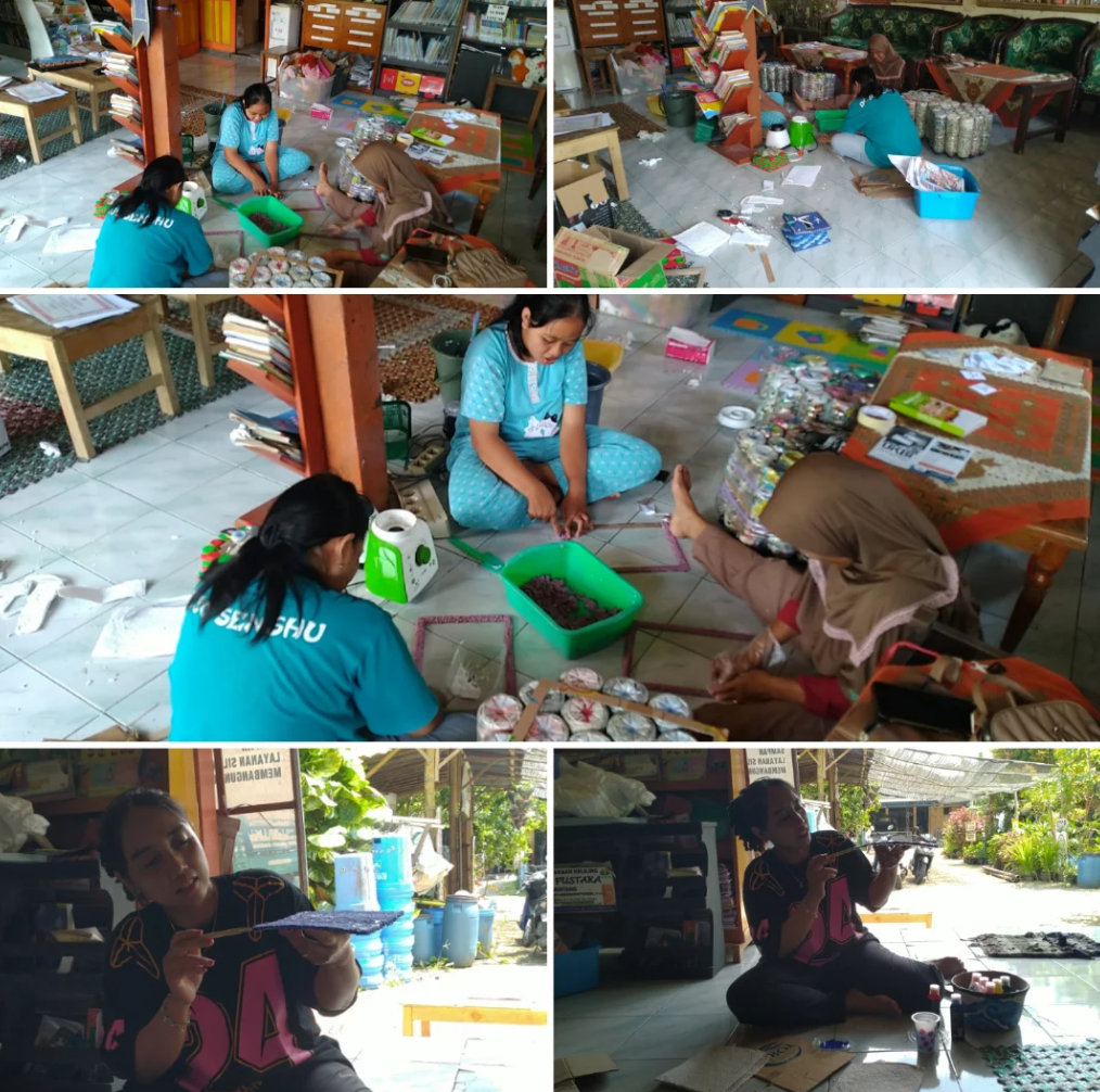 Tangan-Tangan Kreatif Relawan Limbah Pustaka Olah Sampah Kertas Jadi Kerajinan